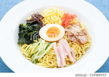 夏の美味しい冷やし中華 114966437