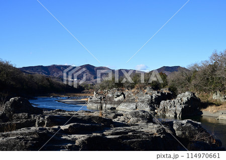 冬の長瀞渓谷 岩畳（埼玉県秩父郡長瀞町） 114970661