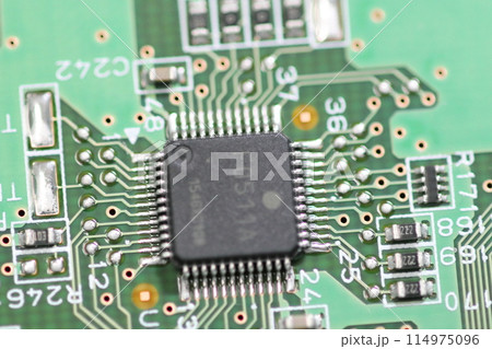 半導体の基盤　電子機械の集積回路 114975096