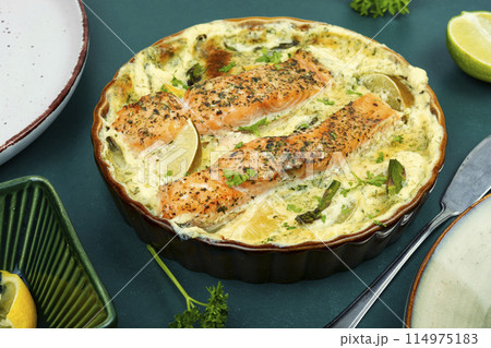 Steamed salmon gratin. 114975183