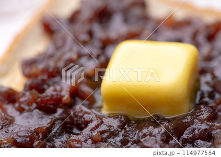 あんバタートーストのバターのアップ あんバタートーストのバターのアップ 114977584