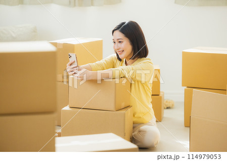 引っ越し荷造りイメージ 引っ越し荷造りイメージ 114979053