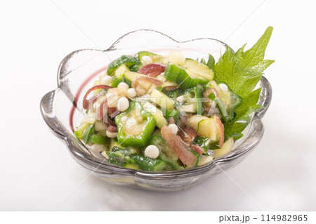オクラときゅうりとミョウガの麺つゆ和え オクラときゅうりとミョウガの麺つゆ和え 114982965