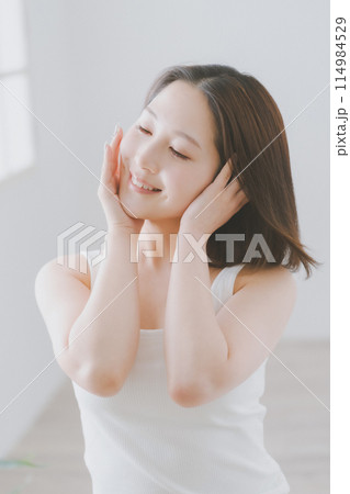 20s beauty 114984529