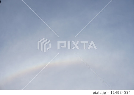 空に現れた日暈 114984554