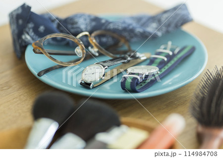 コスメ　メイク用品 114984708