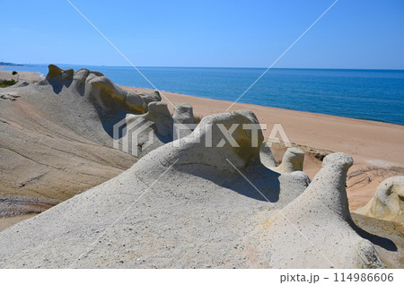 長者屋敷跡　片野海岸　加賀のカッパドキア　奇岩群　加賀市 114986606
