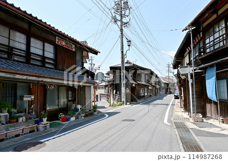 大正村内南北街道と中馬街道との交差点付近 114987268