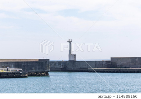 茨城県日立市　川尻港の防波堤 114988160