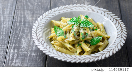 ペンネ ジェノベーゼ (北海道産生クリーム仕上げ)濃厚でコクのあるジェノベーゼソース ペンネ ジェノベーゼ (北海道産生クリーム仕上げ)濃厚でコクのあるジェノベーゼソース 114989117