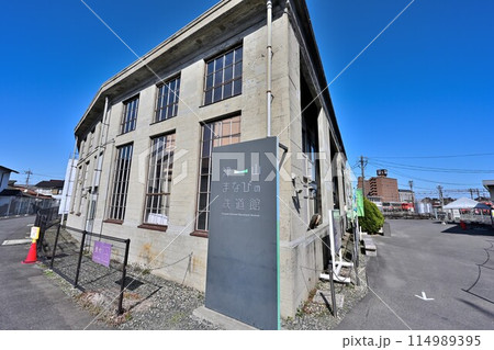 津山まなびの鉄道館「扇形機関車庫」と各旧型車両群 津山まなびの鉄道館「扇形機関車庫」と各旧型車両群 114989395