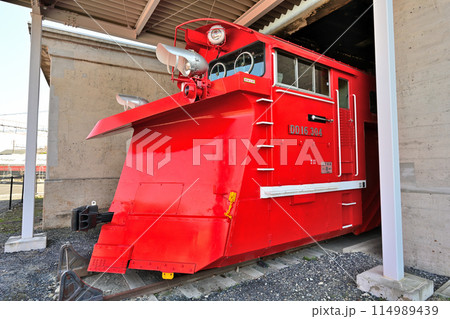 津山まなびの鉄道館「扇形機関車庫」と各旧型車両群 津山まなびの鉄道館「扇形機関車庫」と各旧型車両群 114989439