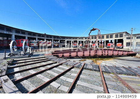 津山まなびの鉄道館「扇形機関車庫」と各旧型車両群 津山まなびの鉄道館「扇形機関車庫」と各旧型車両群 114989459