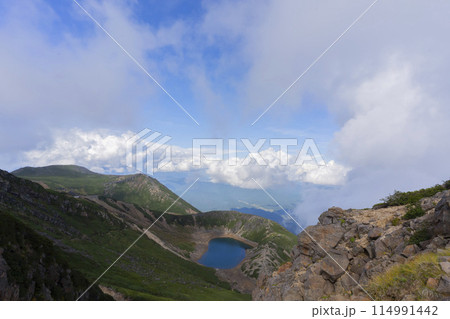 御嶽山　コバルトブルーの三の池 114991442