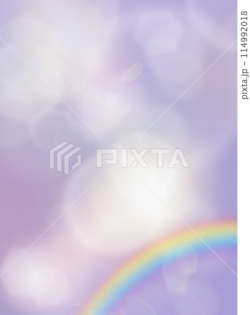 紫色の背景と虹のイメージ素材 114992018