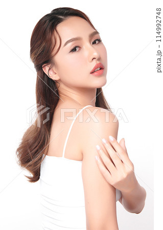Beautiful young asian woman with clean fresh skin on white background, Face care, Facial treatment, Cosmetology, beauty and spa, Asian women portrait. 114992748