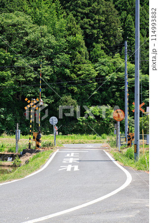 田舎の踏切風景 第一種踏切 田舎の踏切風景 第一種踏切 114993882
