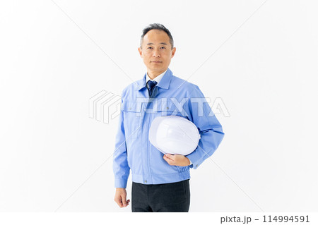 作業服の男性 ヘルメット 作業服の男性 ヘルメット 114994591