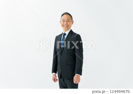 ミドル男性　ビジネス　ポートレート 114994670