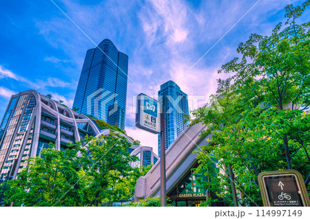 日本の東京都市景観 5月。新緑に映える麻布台ヒルズや神谷町駅などを望む＝5日 114997149