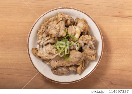 鶏はらみ　炭火焼き 114997327
