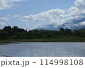 雨上がりの田んぼこれから田植え 114998108