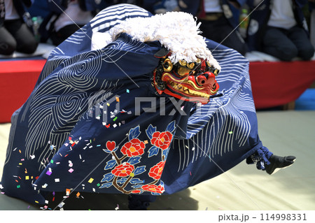 獅子舞　兵庫県市川町　甘地の獅子舞 114998331