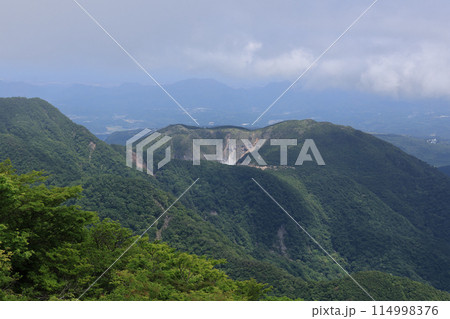 鶴見岳赤池噴気孔 114998376