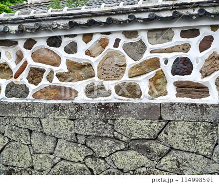 五色塀（草場小路・長崎県大村市） 114998591