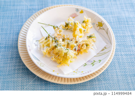 ニセアカシアの天ぷら ニセアカシアの天ぷら 114999484