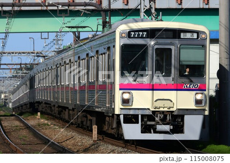 京王7000系　7727F　7のぞろ目　京王線 115008075