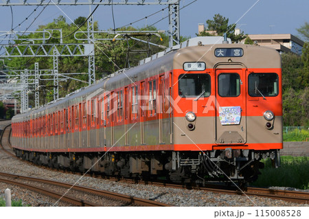 東武8000系8111Fツートンカラー復刻色 アーバンパークライン 野田線の