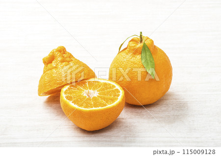 葉付きデコポン　新鮮な不知火　完熟デコポン　柑橘果物　美肌効果　 115009128