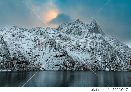 Landscape at the beginning of winter in Gullesfjorden, Lofoten Islands, Norway 115011647