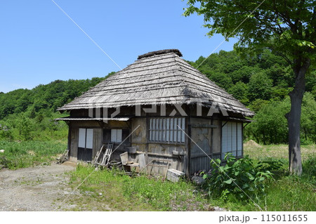 古い街並み風景 115011655