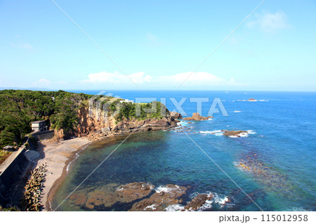 大王崎灯台　大王崎　灯台　三重県大王町　八満さん公園　伊勢湾　太平洋　県営波切漁港　波切九鬼城址 115012958