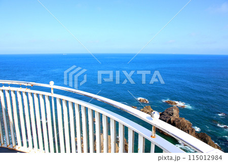 大王崎灯台　大王崎　灯台　三重県大王町　八満さん公園　伊勢湾　太平洋　県営波切漁港　波切九鬼城址 115012984