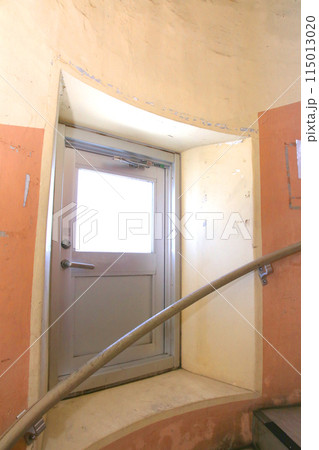 大王崎灯台　大王崎　灯台　三重県大王町　八満さん公園　伊勢湾　太平洋　県営波切漁港　波切九鬼城址 115013020