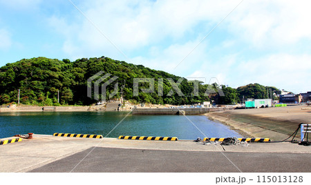 大王崎灯台　大王崎　灯台　三重県大王町　八満さん公園　伊勢湾　太平洋　県営波切漁港　波切九鬼城址　 115013128