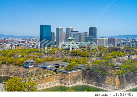 【都市風景】春の大阪城公園とOBPのビル群【大阪城天守閣】 【都市風景】春の大阪城公園とOBPのビル群【大阪城天守閣】 115017405