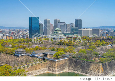 【都市風景】春の大阪城公園とOBPのビル群【大阪城天守閣】 115017407