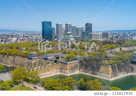 【都市風景】春の大阪城公園とOBPのビル群【大阪城天守閣】 【都市風景】春の大阪城公園とOBPのビル群【大阪城天守閣】 115017416
