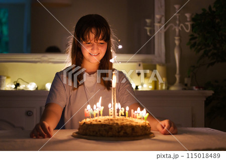 Child birthday party cake. Family with kids. 115018489