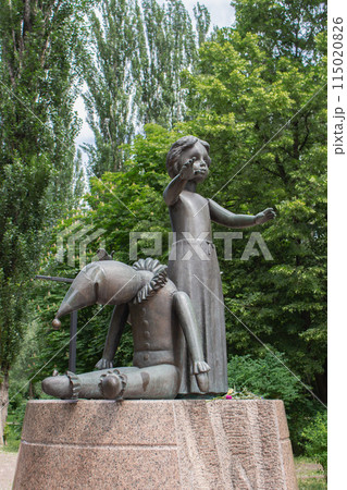 Kyiv, Ukraine - 05 27 2024: Memorial statue of children killed by fascism in World War 2. Monument of victims of holocaust in Babi Yar park, Kyiv. Executed children by war in art. Kyiv, Ukraine - 05 27 2024: Memorial statue of children killed by fascism in World War 2. Monument of victims of holocaust in Babi Yar park, Kyiv. Executed children by war in art. 115020826