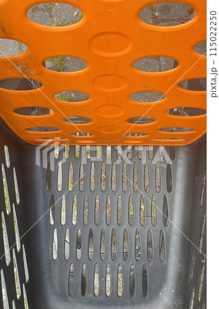 Empty Grocery Cart.Pre-Shopping Preparation and Planning.Prepare Your Shopping List and Enjoy Planned Shopping.supermarket trolley Empty Grocery Cart.Pre-Shopping Preparation and Planning.Prepare Your Shopping List and Enjoy Planned Shopping.supermarket trolley 115022250