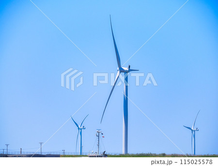 風力発電の風車(横向き) 風力発電の風車(横向き) 115025578