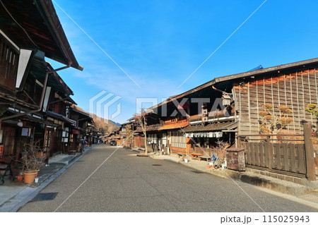 【長野県】晴天の奈良井宿 115025943