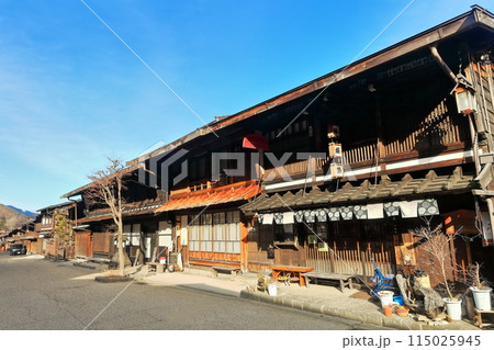 【長野県】晴天の奈良井宿 115025945