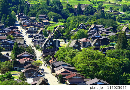 【岐阜県】白川郷城山展望台からの眺望 115025955
