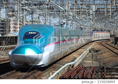 E5系やまびこ＋E8系つばさ 115029004